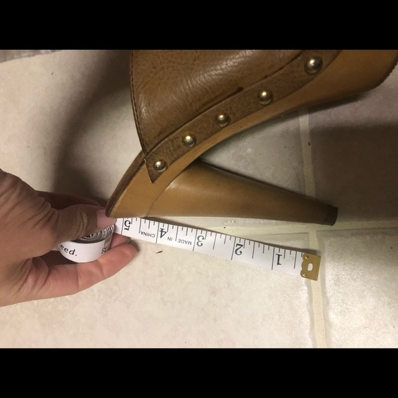 Distressed Stud Clog Mule - Picture 4 of 5